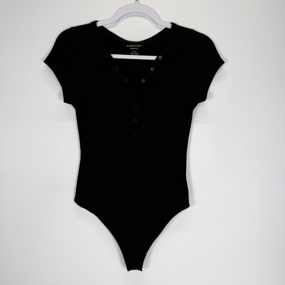 American Eagle AE Short Sleeve Snap Front Capsule Black Ribbed Henley Bodysuit M